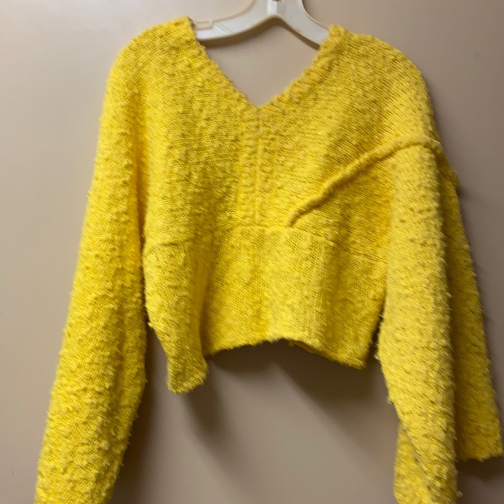 Yellow vintage cropped sweater